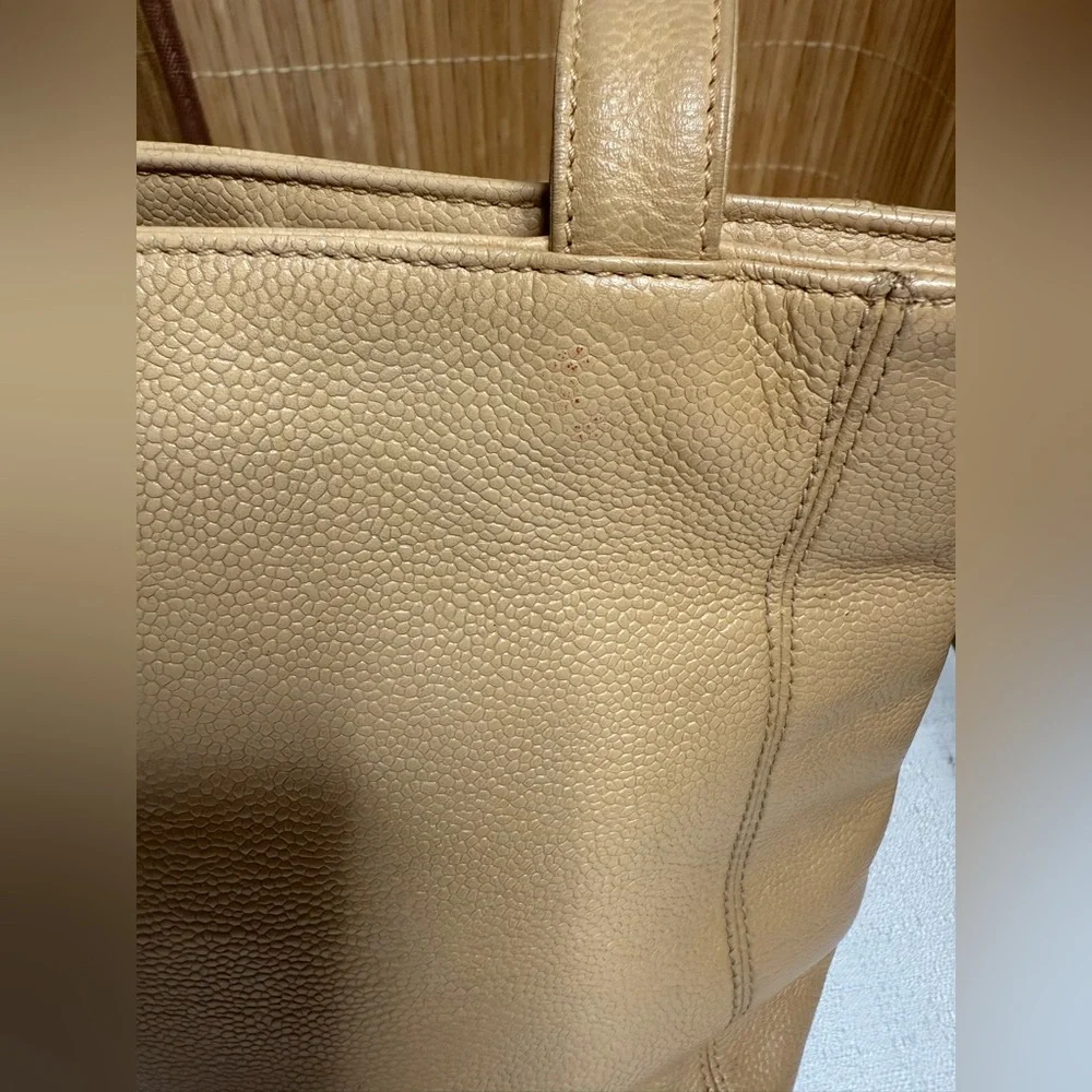 CHANEL Leather Tote with Logo-see callouts